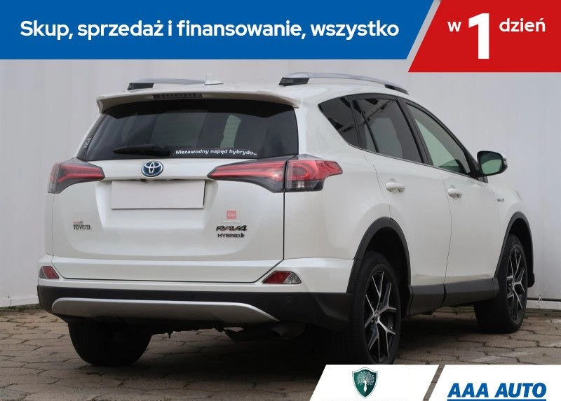 Toyota RAV4 cena 91000 przebieg: 100603, rok produkcji 2016 z Żuromin małe 191